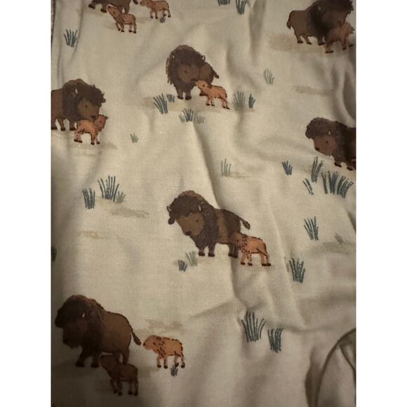 Angel Dear Bamboo Buffalo Print Footie 18-24M NWT Gender Neutral - Picture 3 of 4